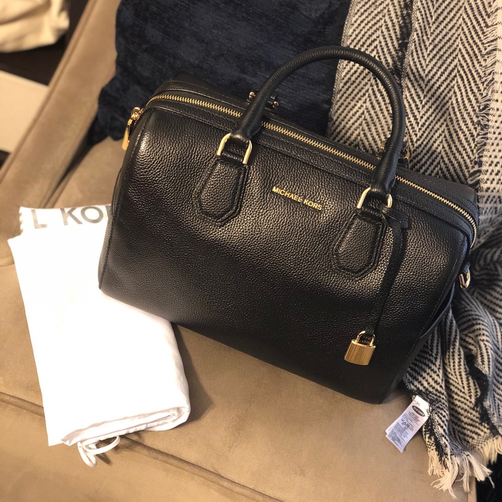 Michael Kors Mercer Duffle